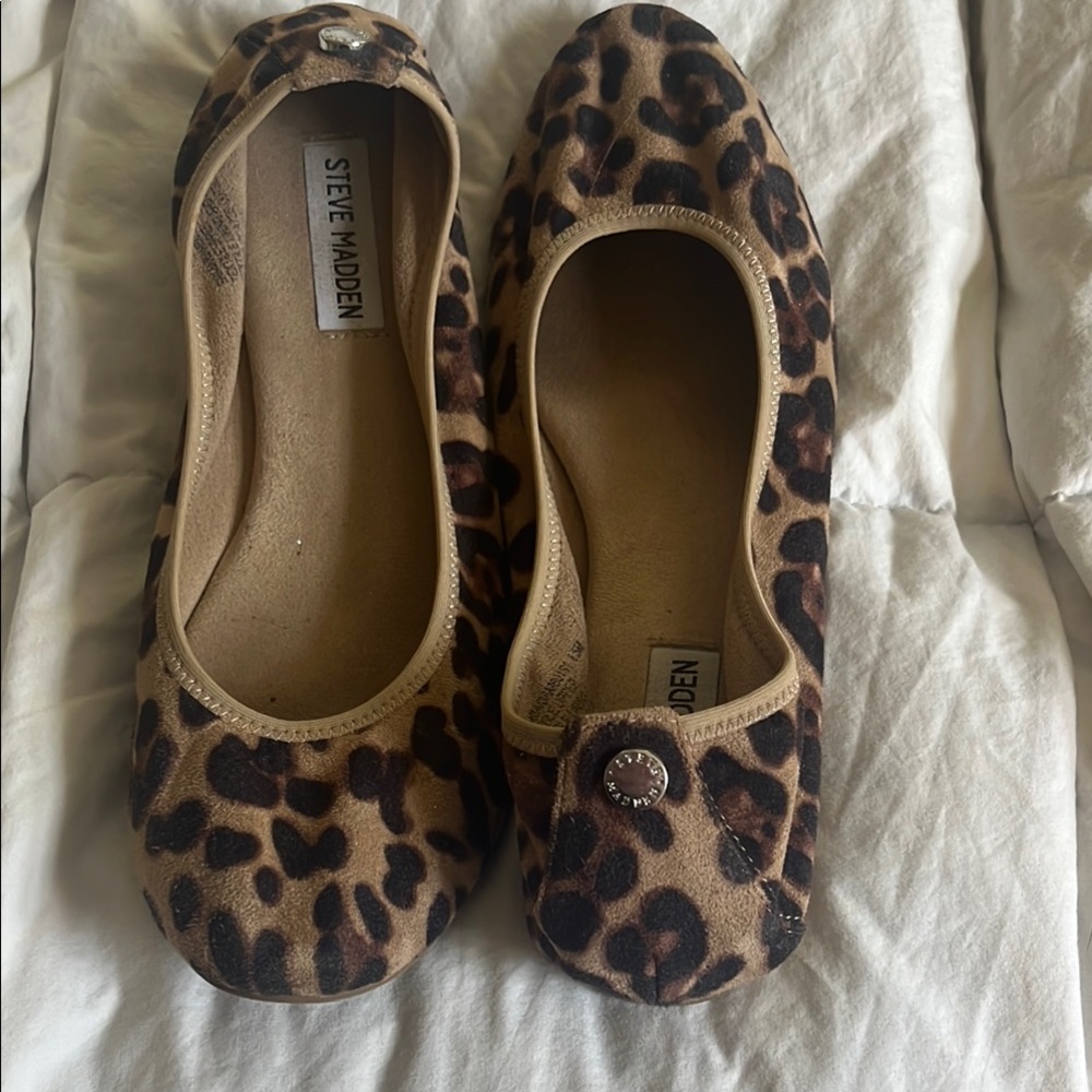 Steve Madden Leopard Print Flats Brown Tan - Picture 1 of 7